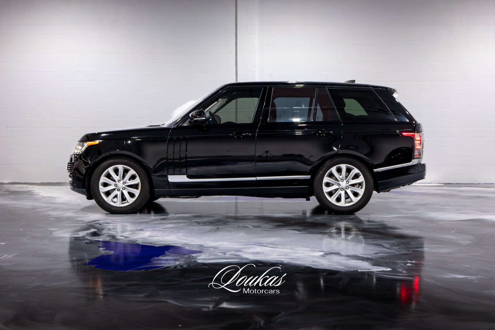 2017 Range Rover HSE Td6, photograph 2 of 26