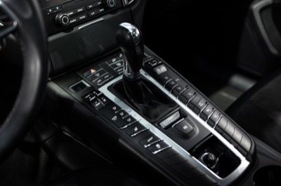 2018 Porsche Macan, photograph 16 of 24
