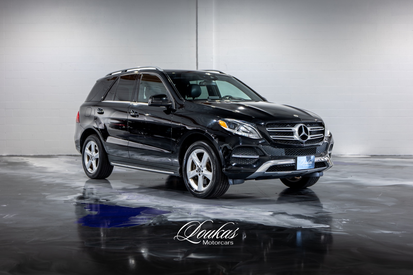 2019 Mercedes-Benz GLE 400 4MATIC, photograph 3 of 26