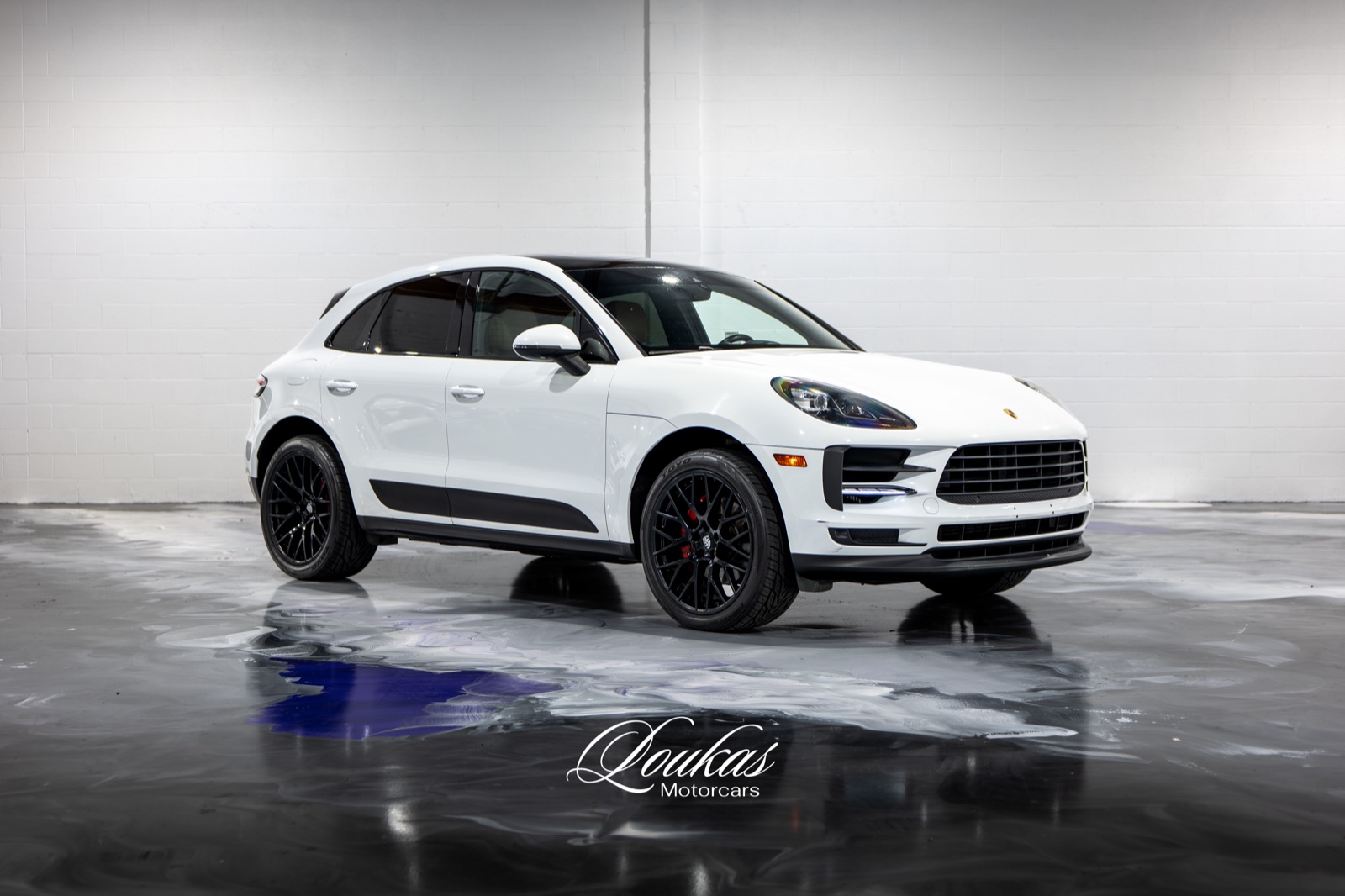 2019 Porsche Macan S, photograph 7 of 24