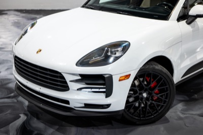 2019 Porsche Macan S, photograph 9 of 24