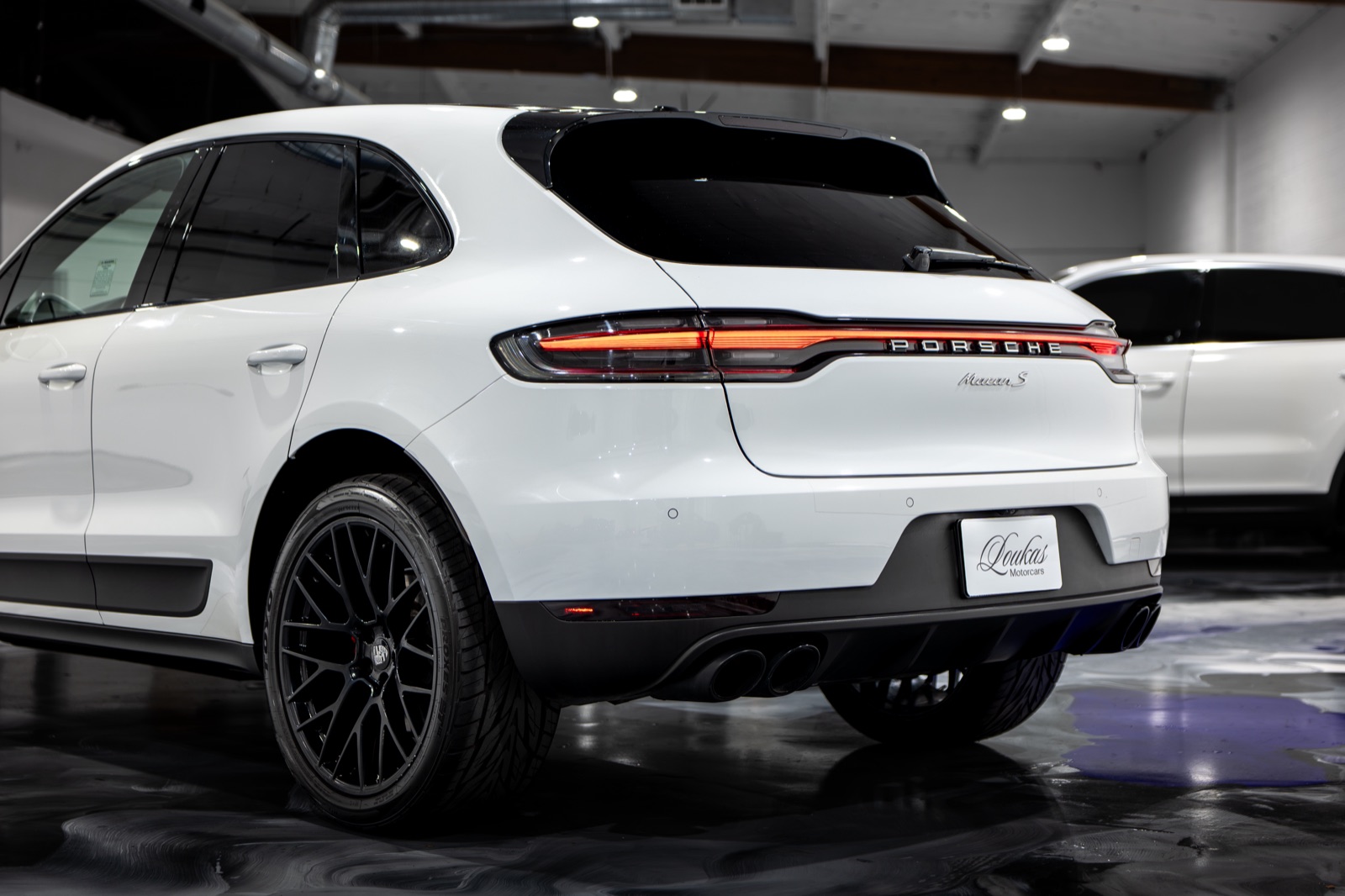 2019 Porsche Macan S, photograph 11 of 24