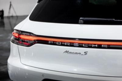 2019 Porsche Macan S, photograph 12 of 24