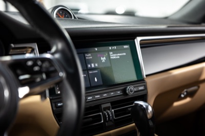 2019 Porsche Macan S, photograph 15 of 24