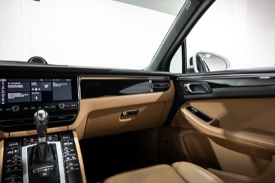2019 Porsche Macan S, photograph 19 of 24