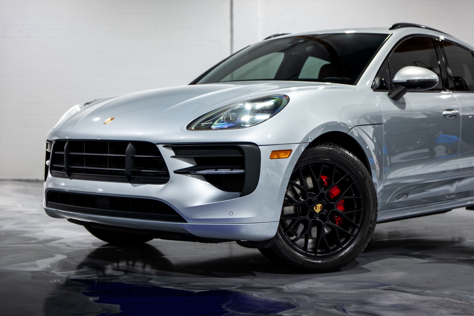 2021 Porsche Macan GTS, photograph 9 of 26