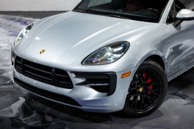 2021 Porsche Macan GTS, photograph 10 of 26