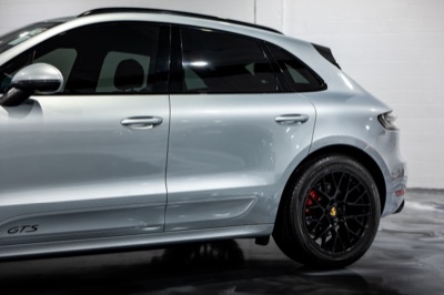 2021 Porsche Macan GTS, photograph 13 of 26