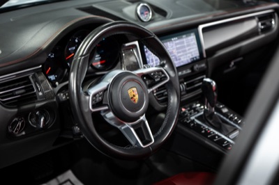 2021 Porsche Macan GTS, photograph 16 of 26
