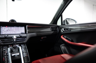 2021 Porsche Macan GTS, photograph 22 of 26
