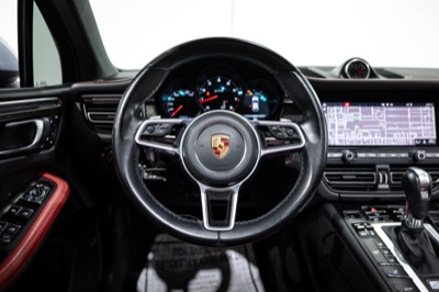 2021 Porsche Macan GTS, photograph 23 of 26