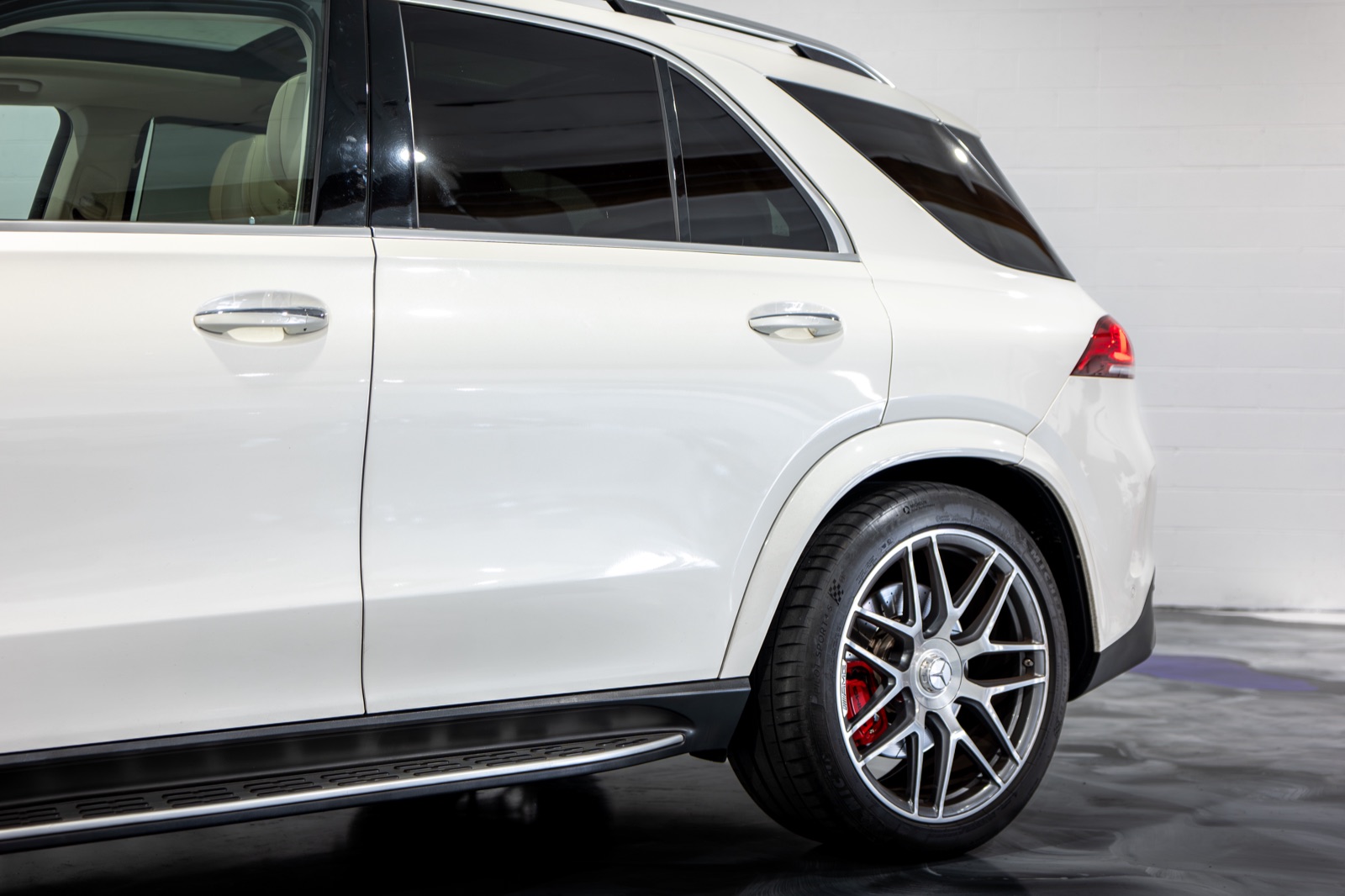 2022 Mercedes-AMG GLE 63 S, photograph 13 of 26