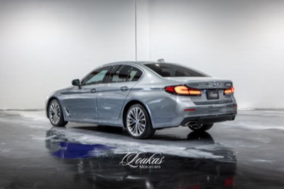 2023 BMW 530i, photograph 3 of 24