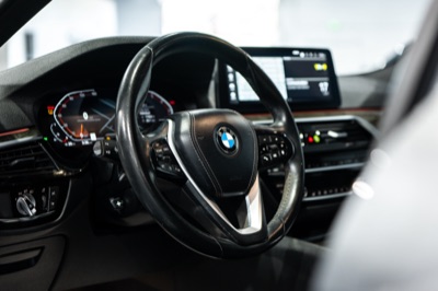 2023 BMW 530i, photograph 14 of 24