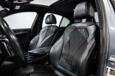 2023 BMW 530i, photograph 16 of 24