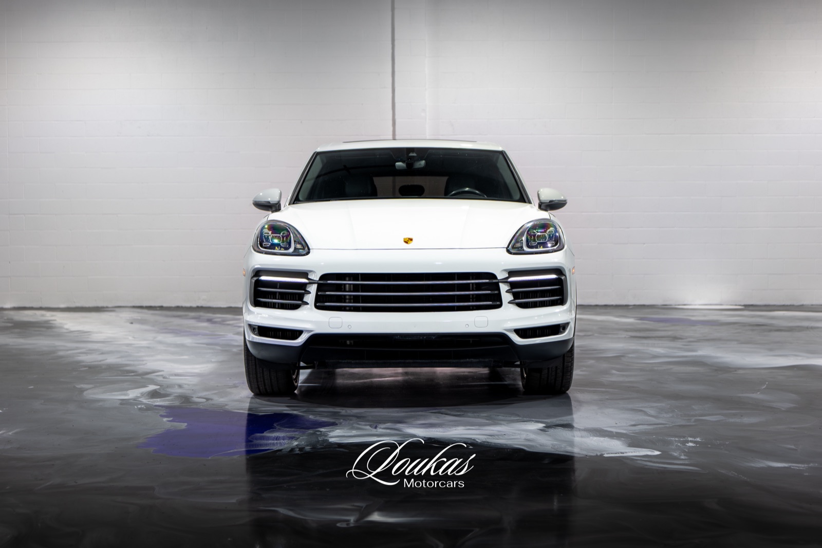 2023 Porsche Cayenne, photograph 2 of 26