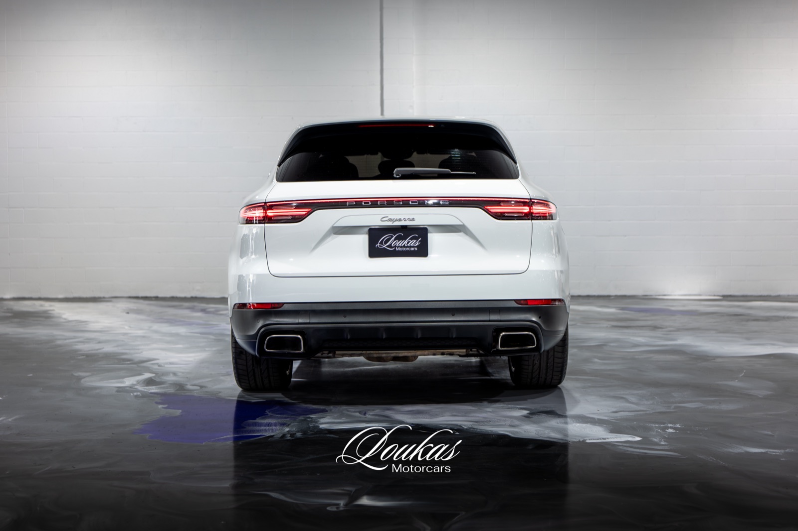 2023 Porsche Cayenne, photograph 6 of 26