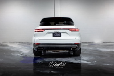2023 Porsche Cayenne, photograph 6 of 26