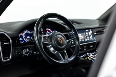 2023 Porsche Cayenne, photograph 15 of 26
