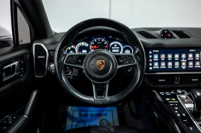 2023 Porsche Cayenne, photograph 22 of 26