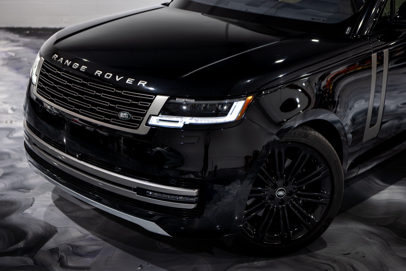 2023 Range Rover P400 SE, photograph 10 of 26