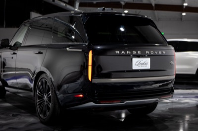 2023 Range Rover P400 SE, photograph 13 of 26