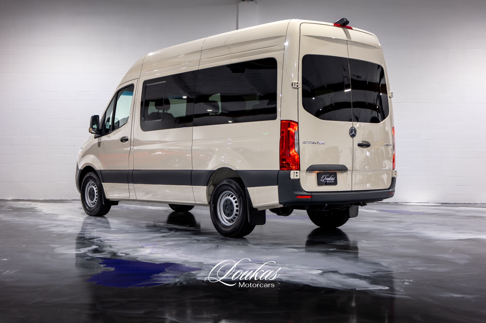 2025 Mercedes-Benz Sprinter 2500, photograph 3 of 23