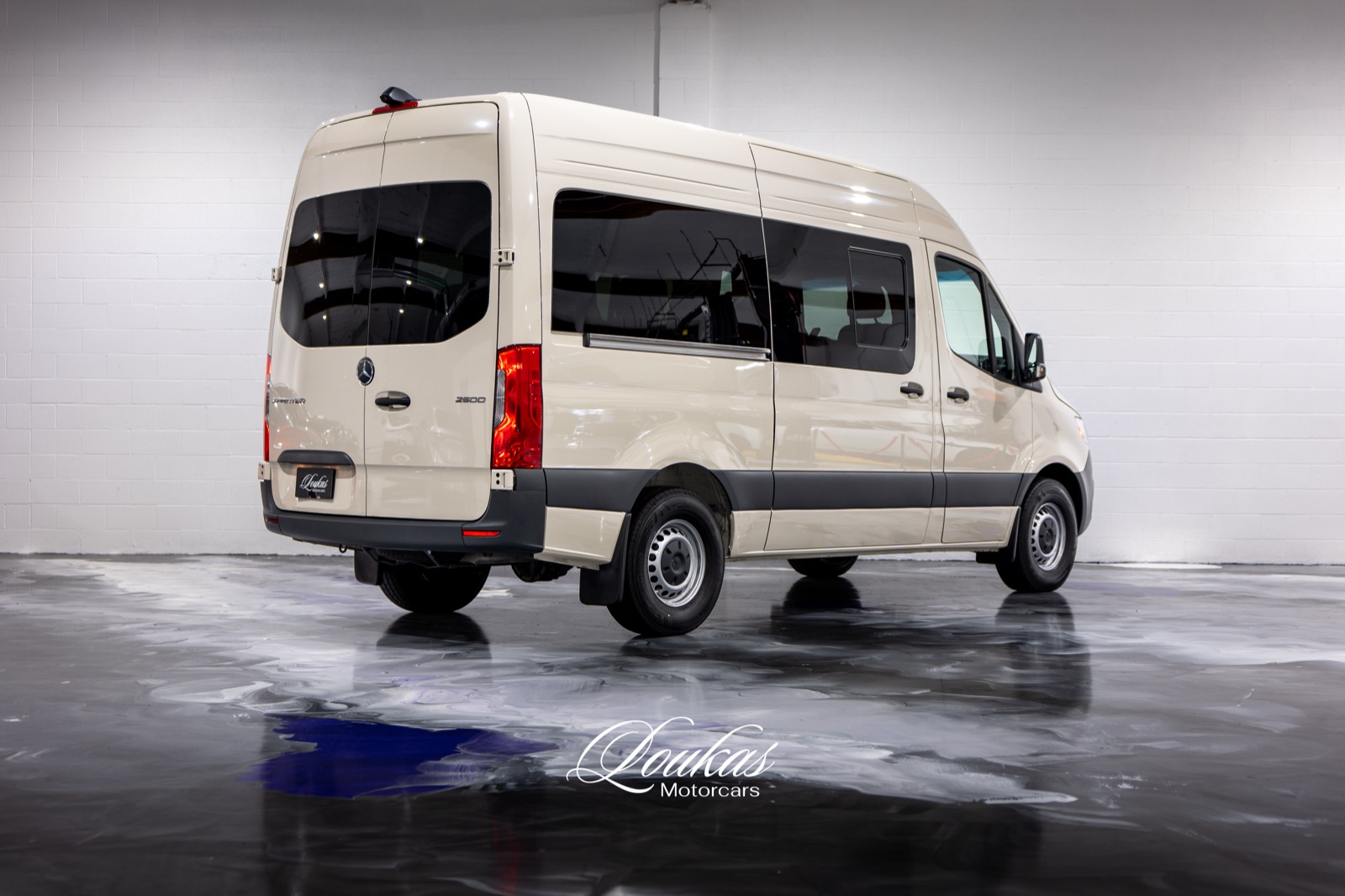 2025 Mercedes-Benz Sprinter 2500, photograph 5 of 23