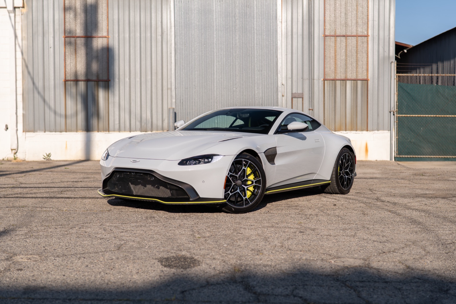 Aston Martin Vantage AMR, Gray with lime