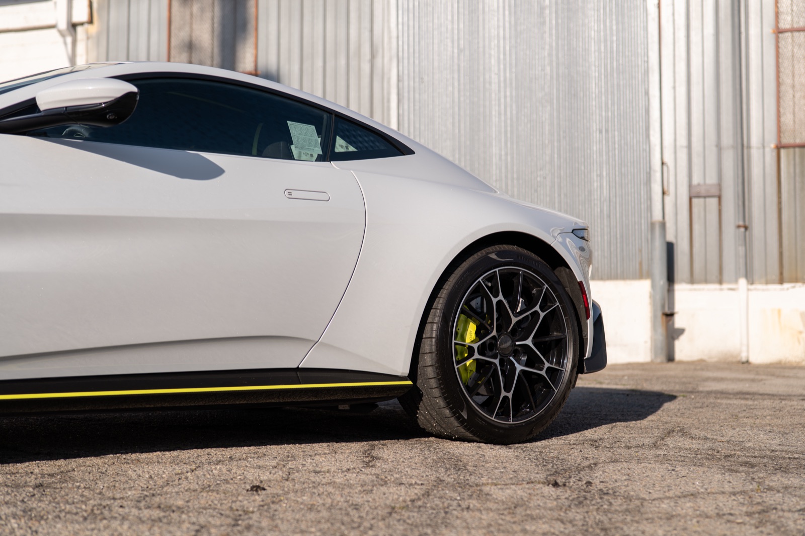 Aston Martin Vantage AMR, photograph 11 of 24