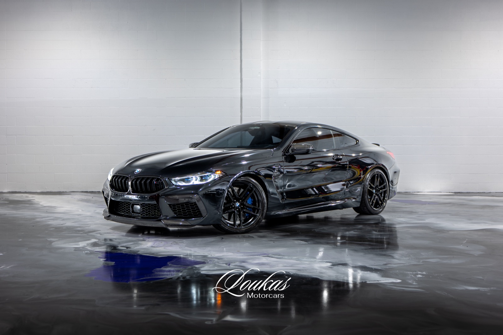 BMW M8, Black