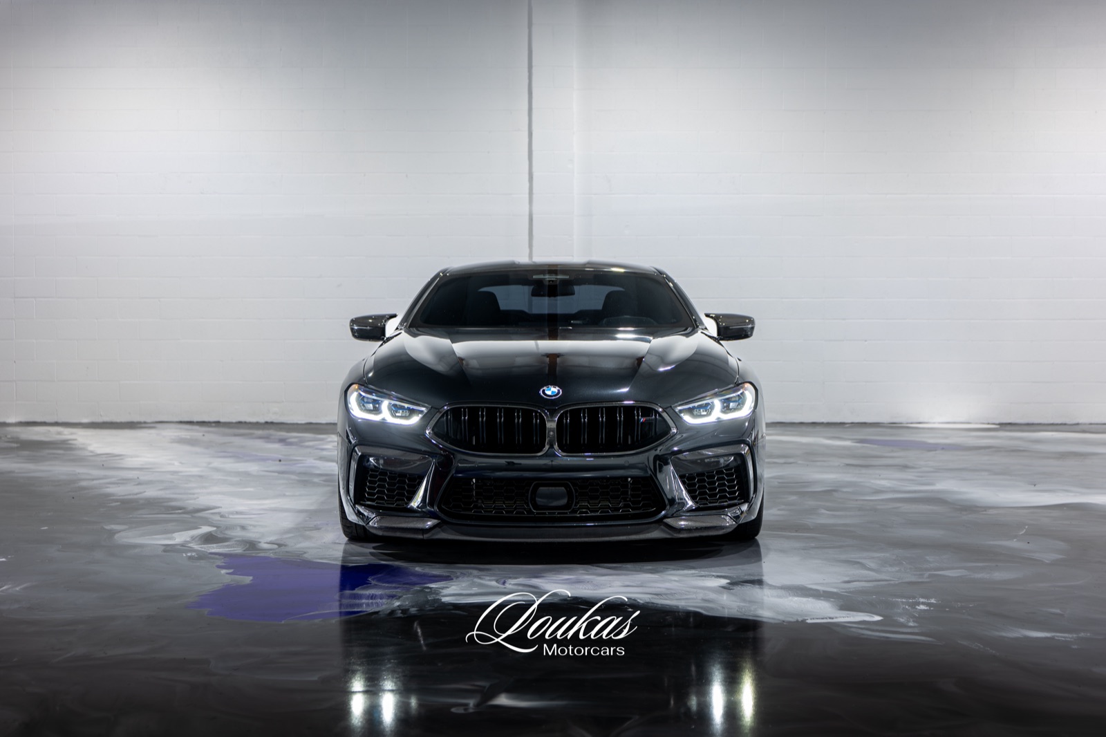 BMW M8, photograph 2 of 28