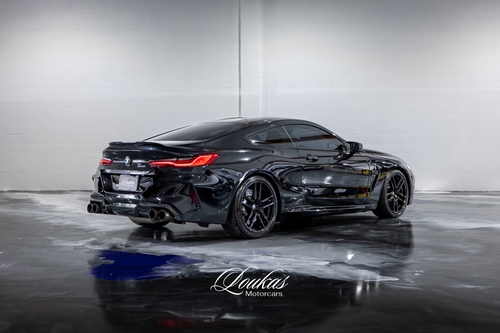 BMW M8, photograph 5 of 28