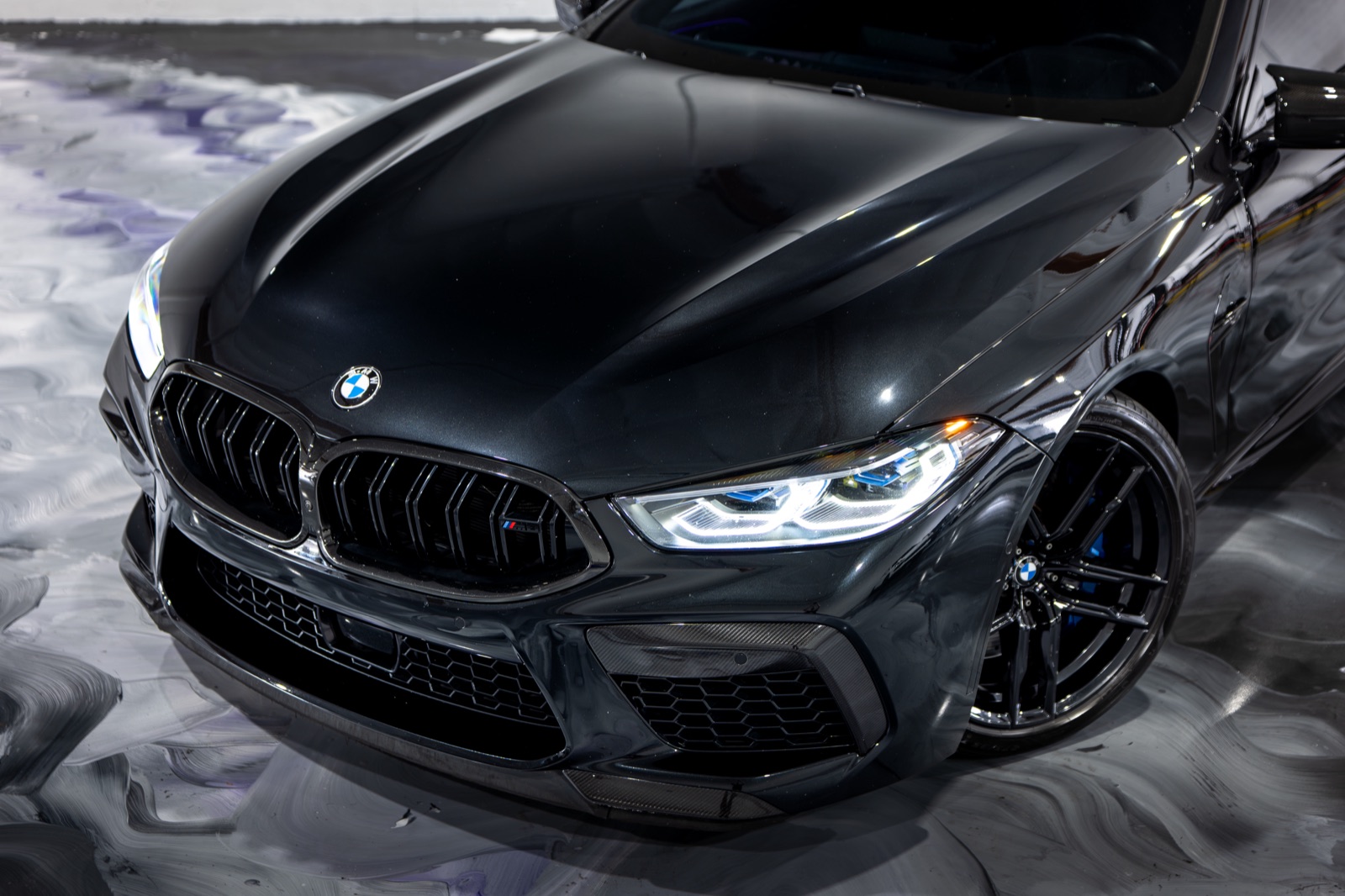 BMW M8, photograph 10 of 28