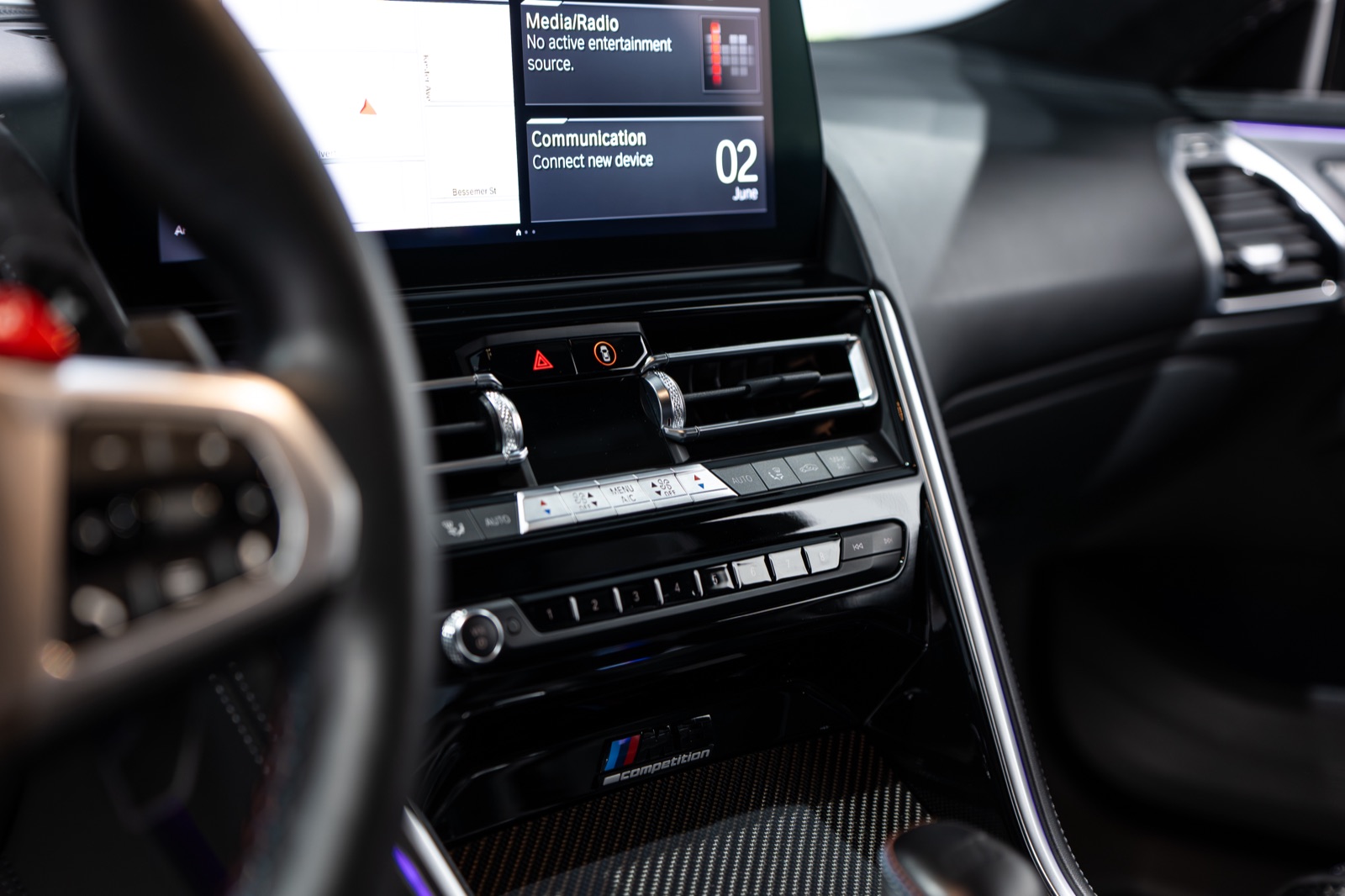 BMW M8, photograph 17 of 28