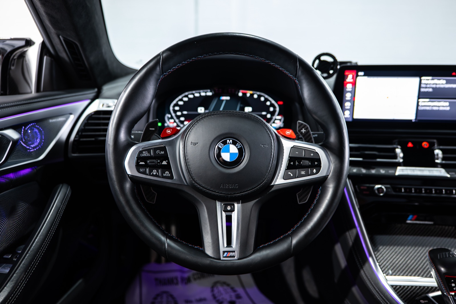 BMW M8, photograph 25 of 28