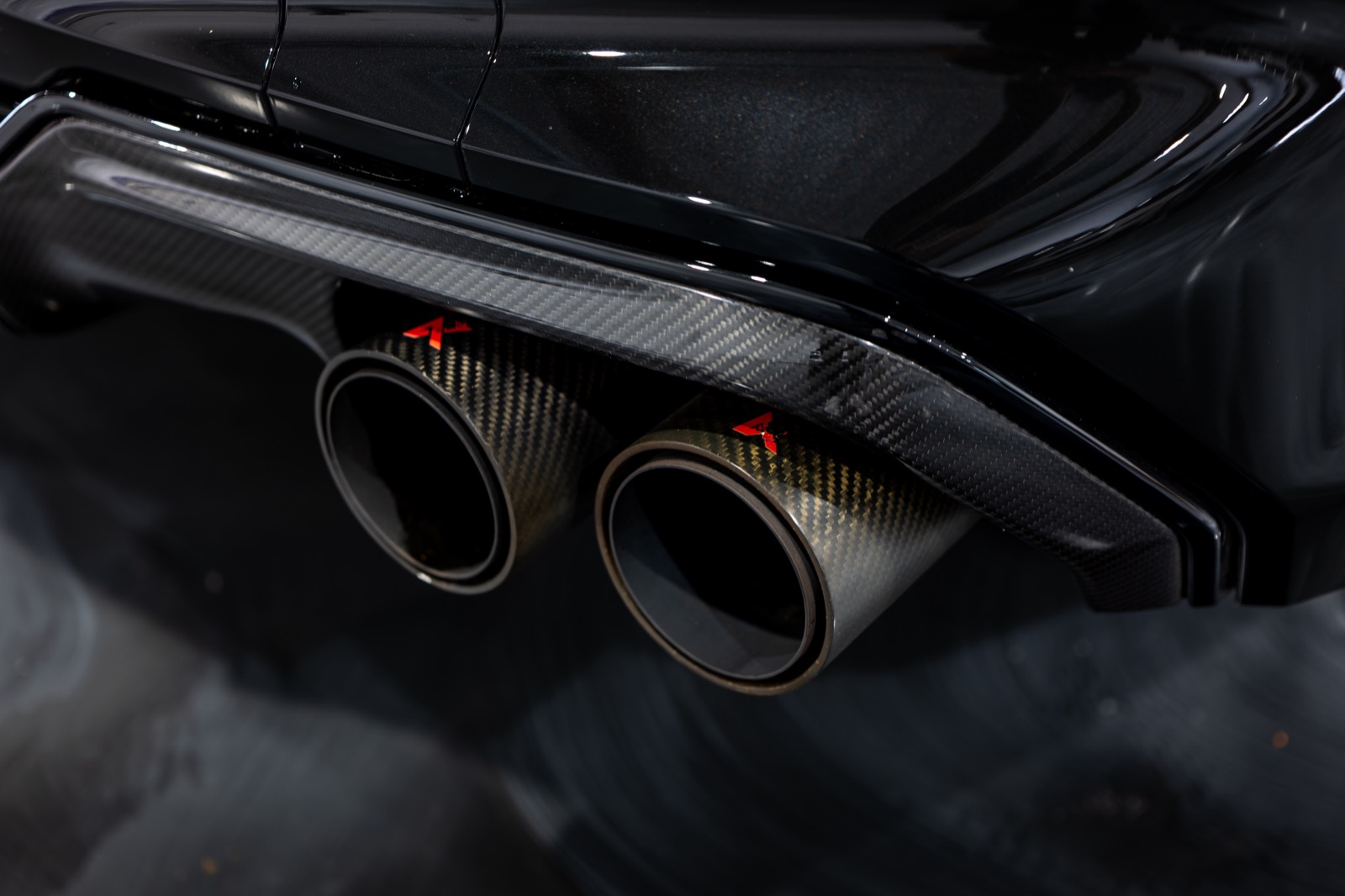 BMW M8, photograph 28 of 28