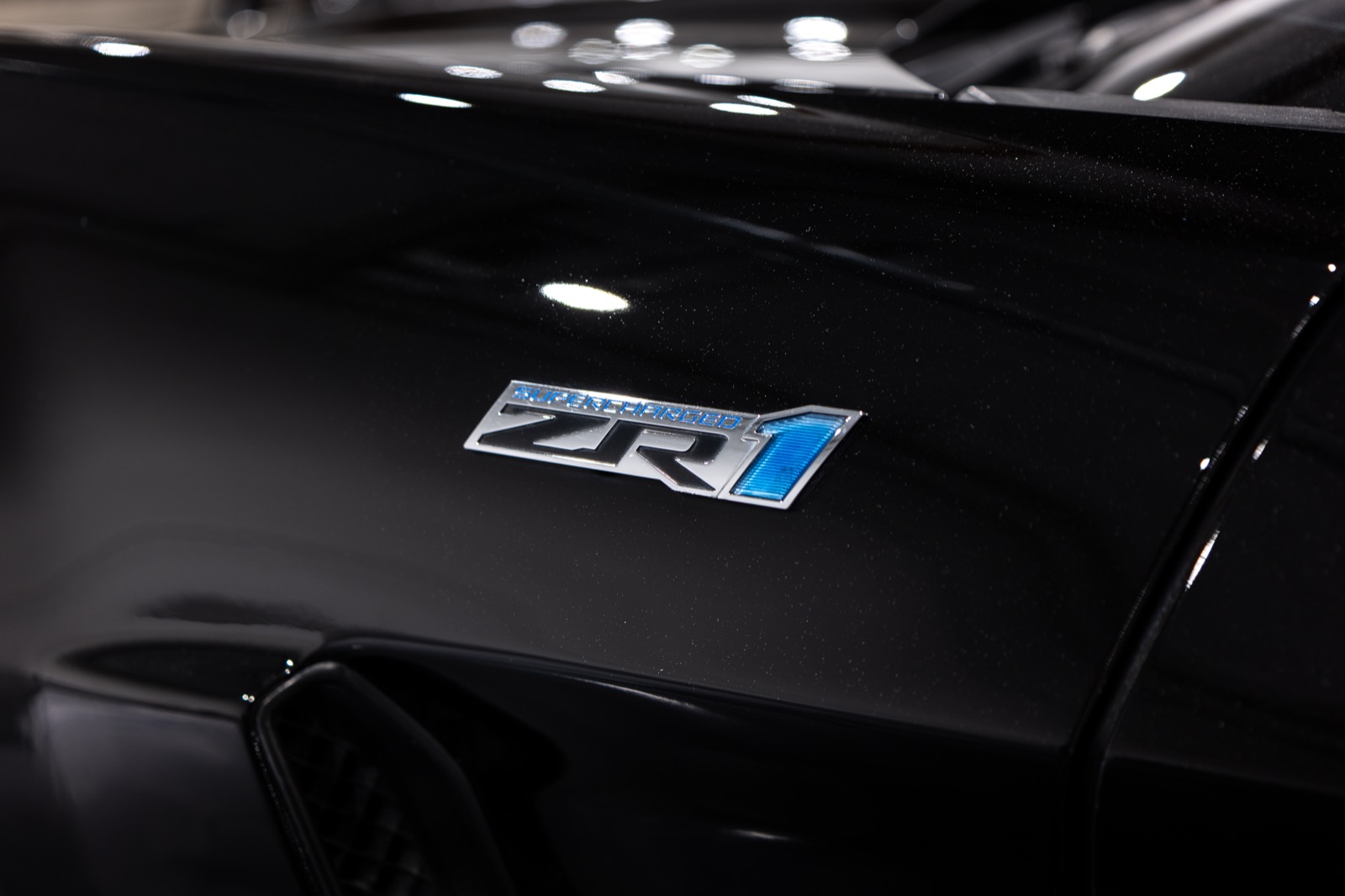 Chevrolet Corvette ZR1, photograph 13 of 24