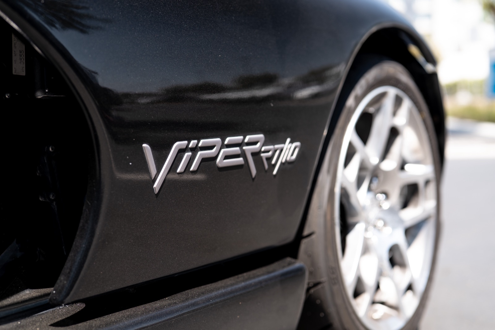 Dodge Viper RT/10, photograph 9 of 19