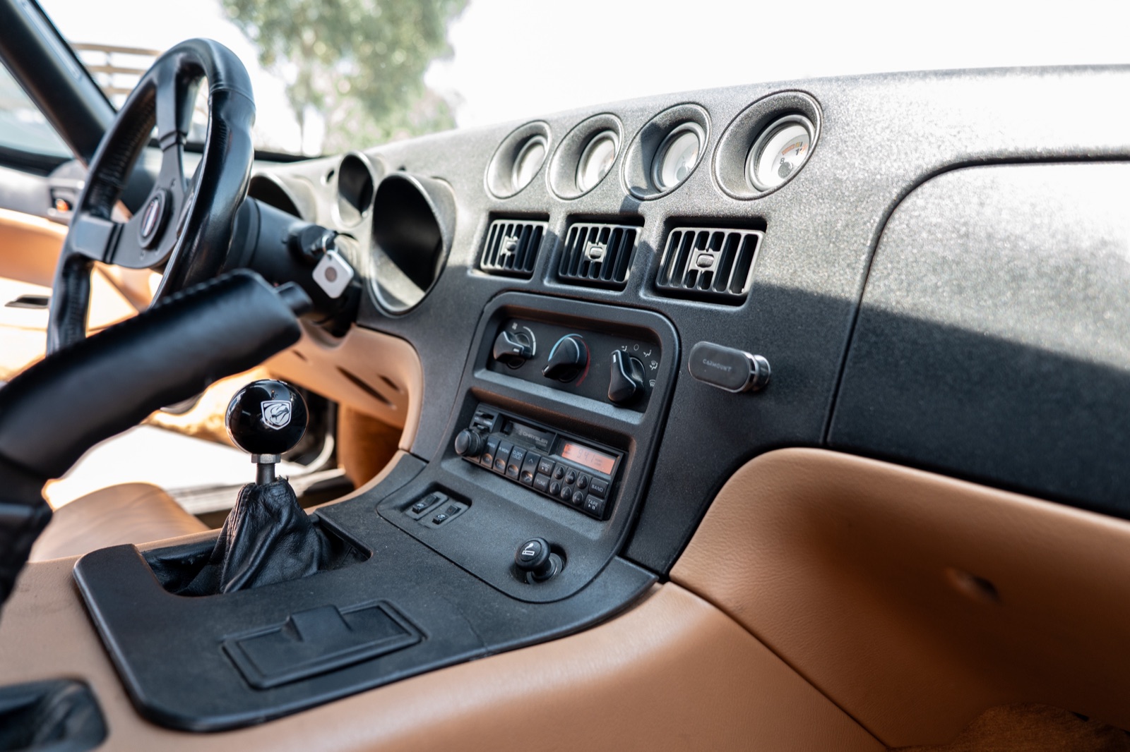 Dodge Viper RT/10, photograph 19 of 19