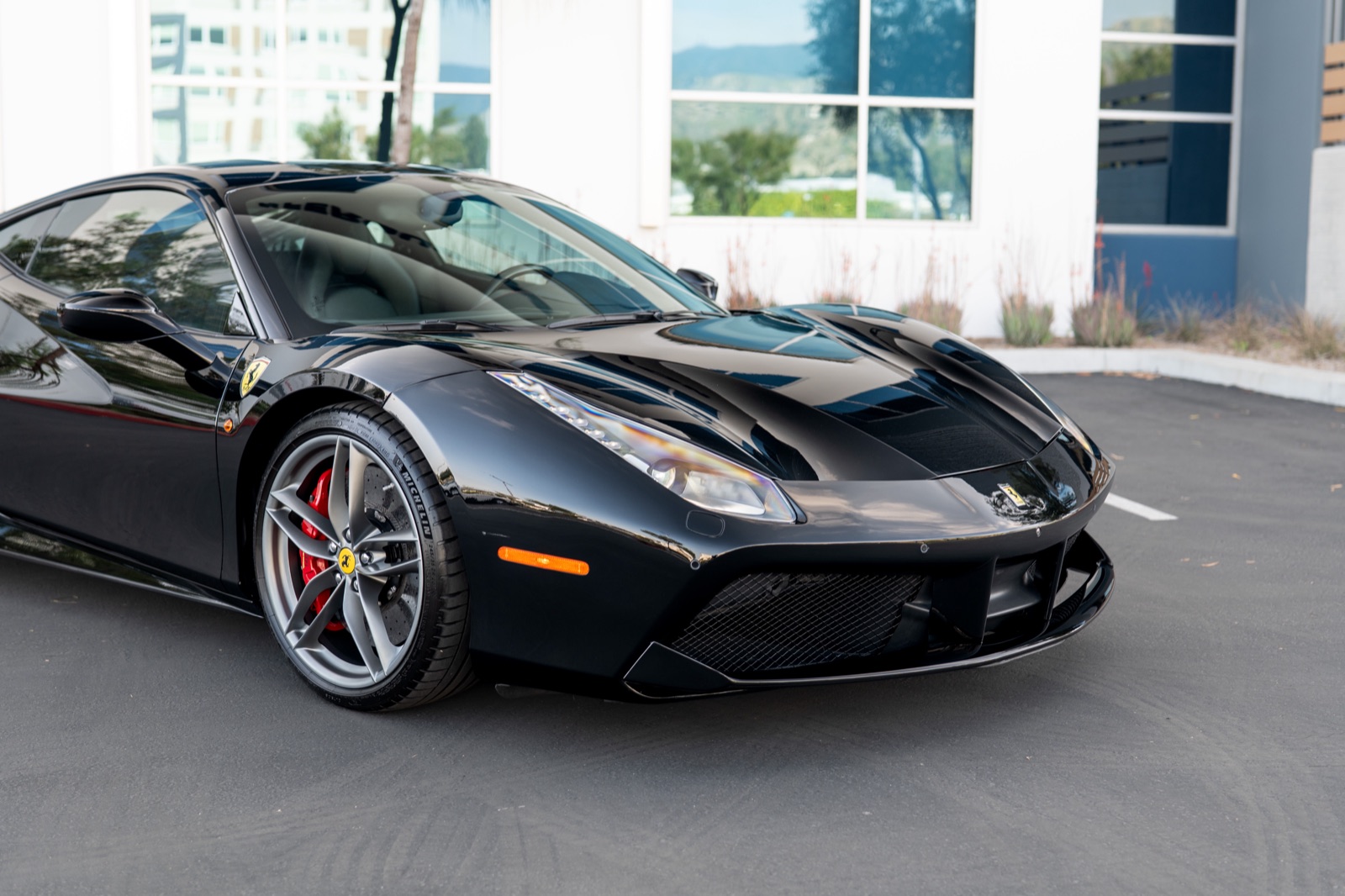 Ferrari 488 GTB, photograph 9 of 24