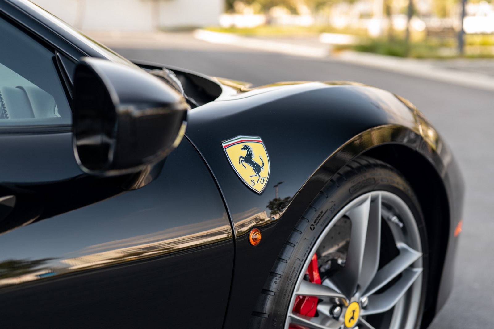 Ferrari 488 GTB, photograph 15 of 24