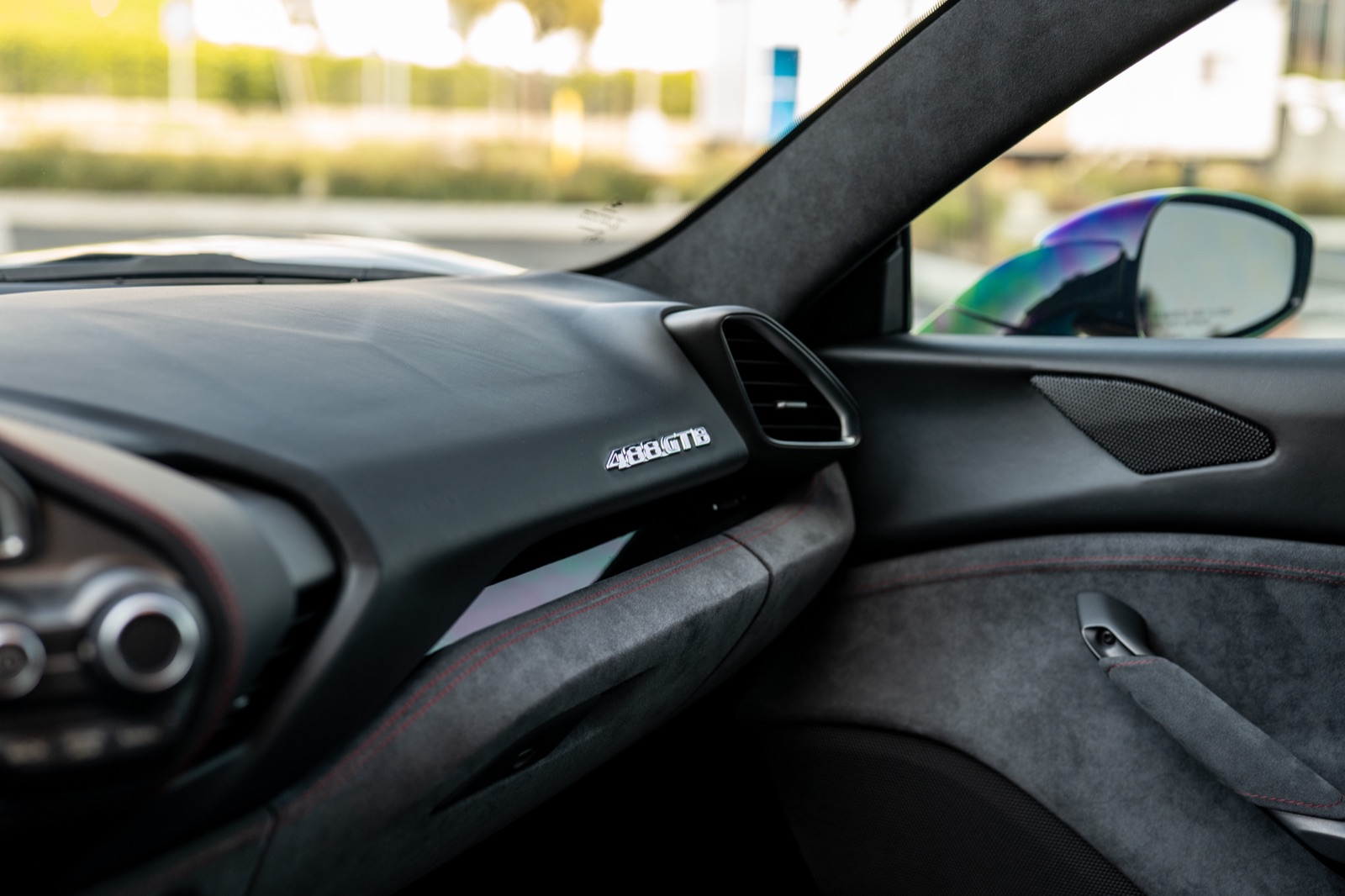 Ferrari 488 GTB, photograph 21 of 24