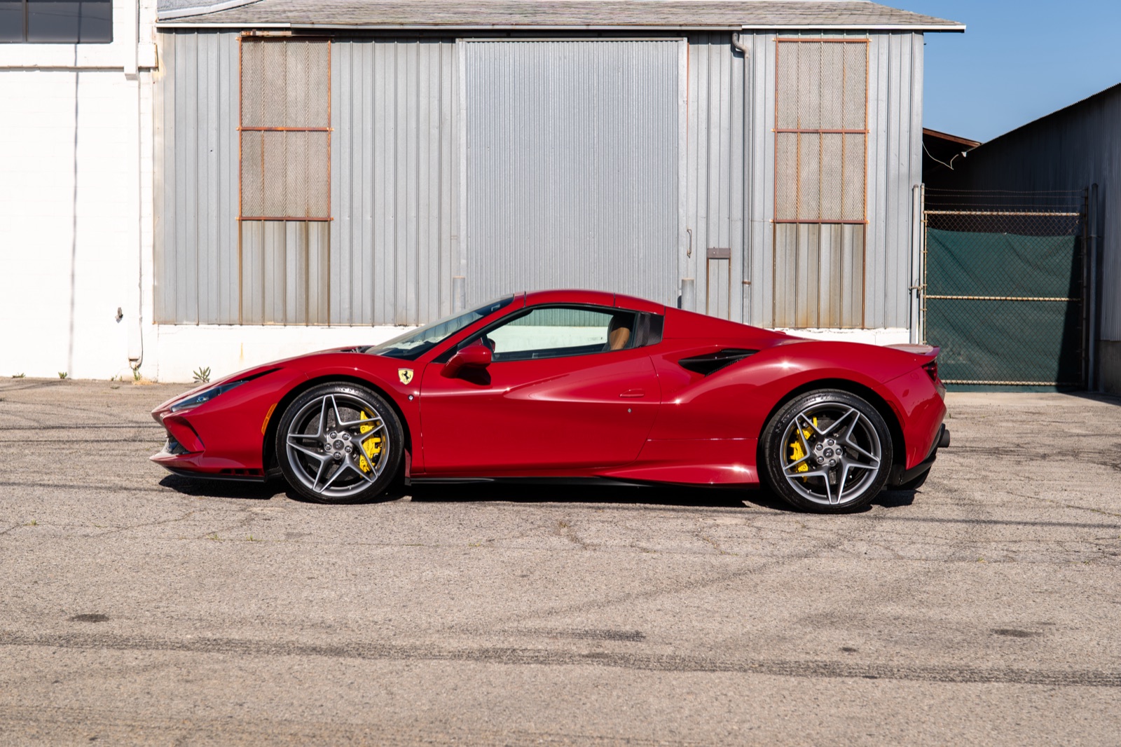Ferrari F8 Spider, photograph 2 of 23