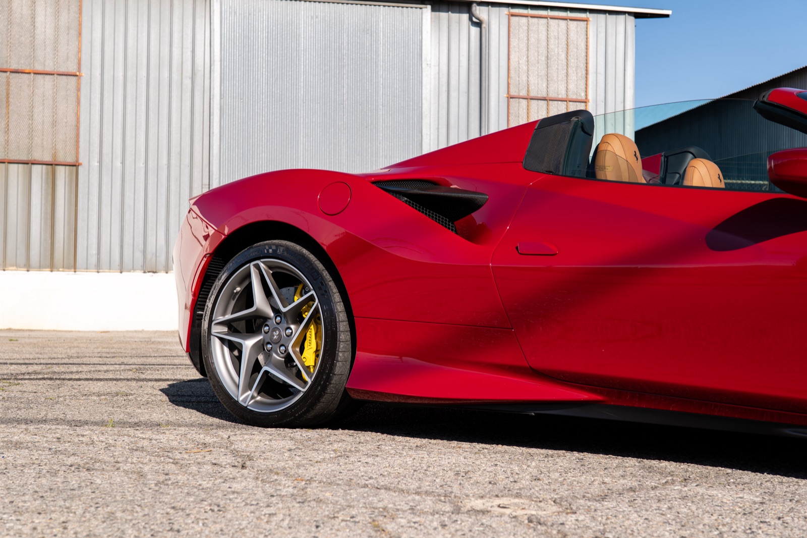 Ferrari F8 Spider, photograph 9 of 23