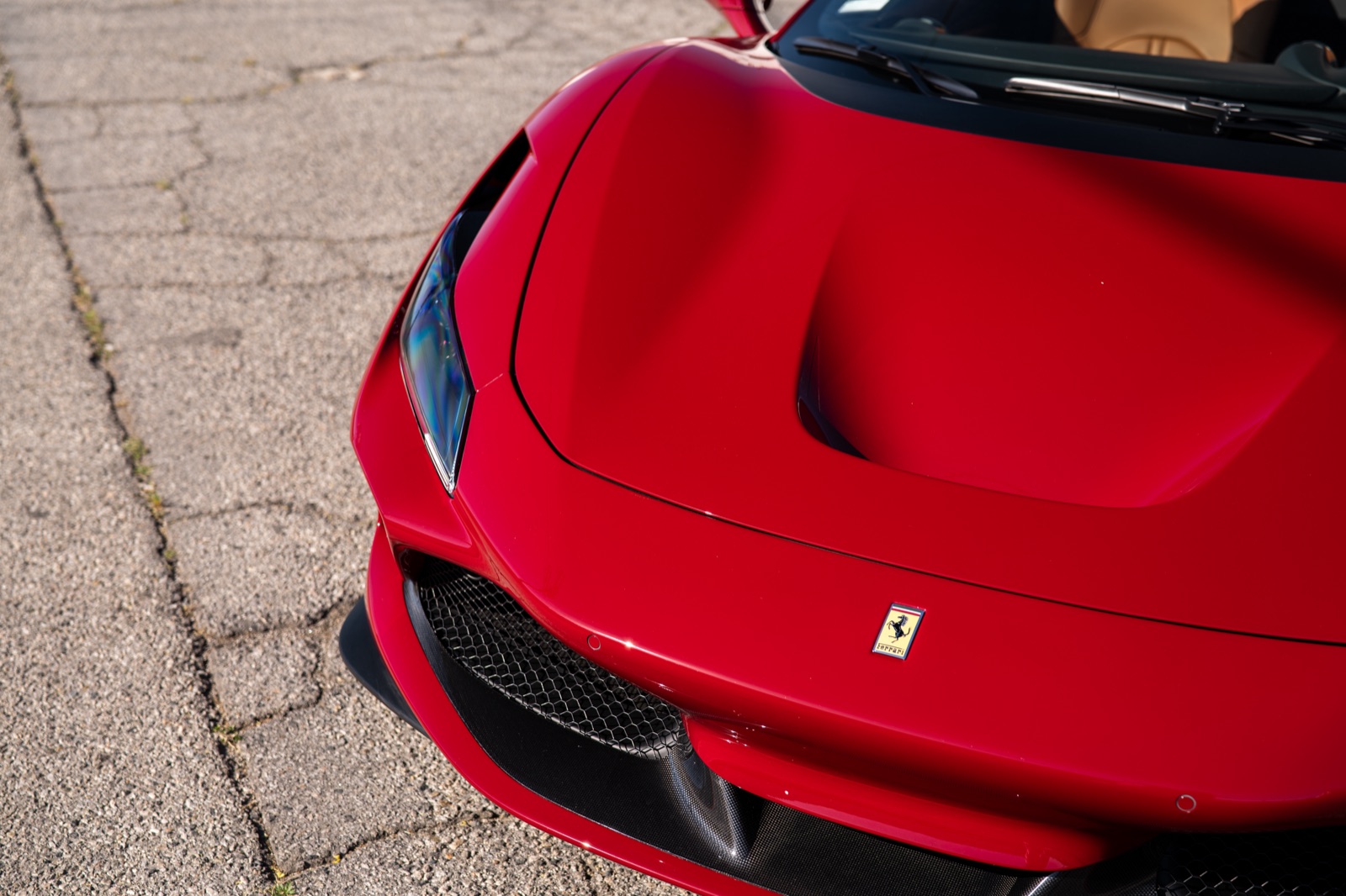 Ferrari F8 Spider, photograph 11 of 23