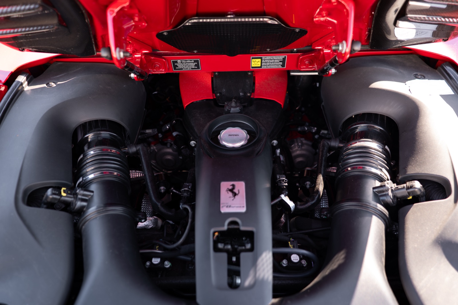 Ferrari F8 Spider, photograph 19 of 23