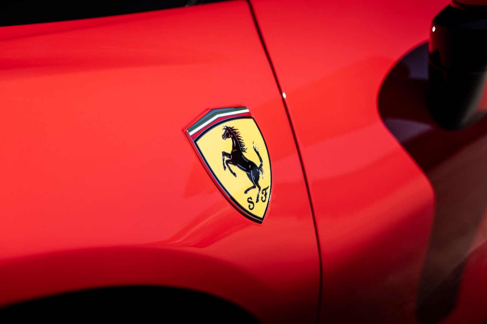 Ferrari SF90 Spider, photograph 9 of 21