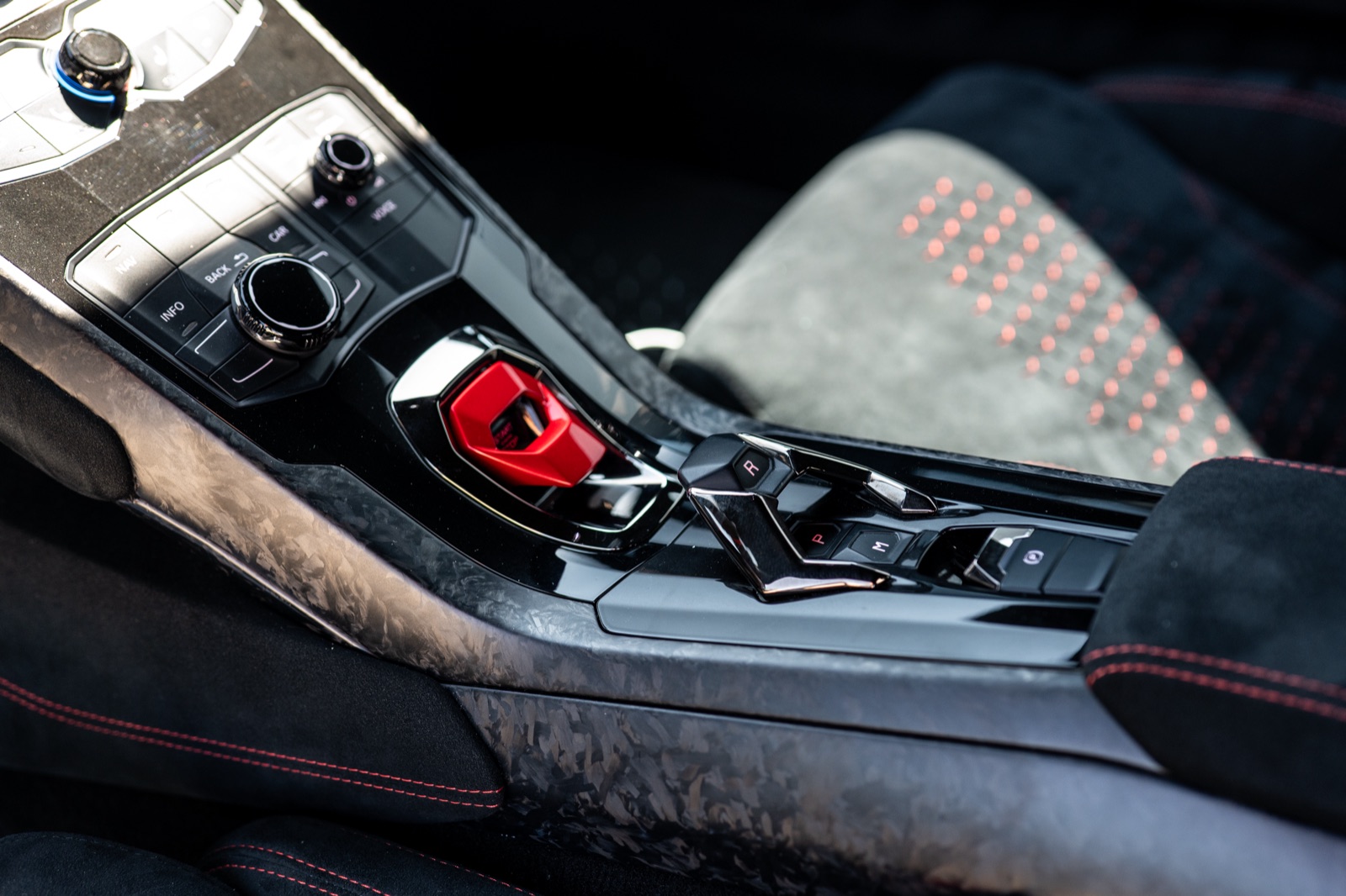 Lamborghini Huracán Performante, photograph 16 of 21