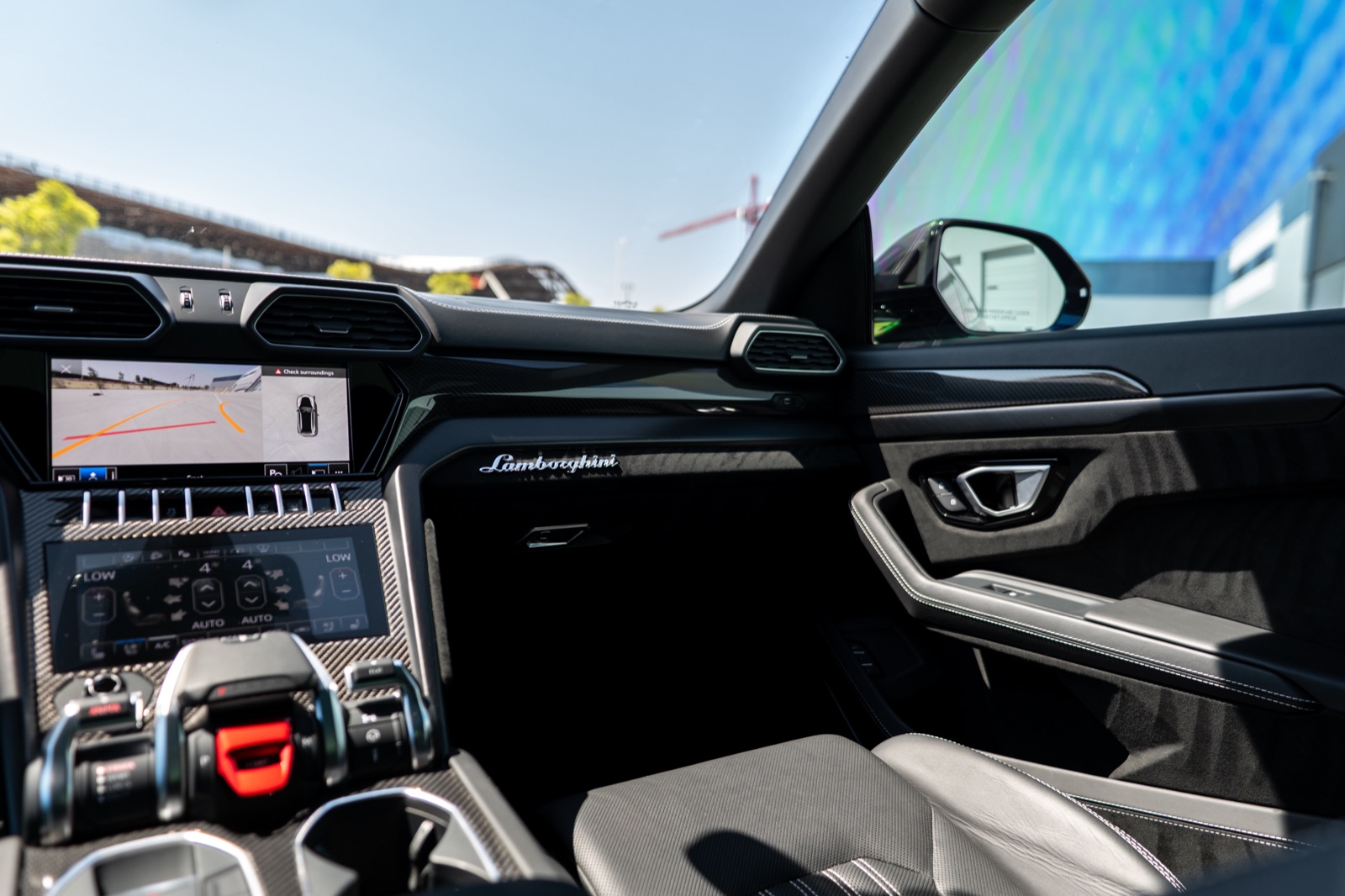 Lamborghini Urus Performante, photograph 24 of 26